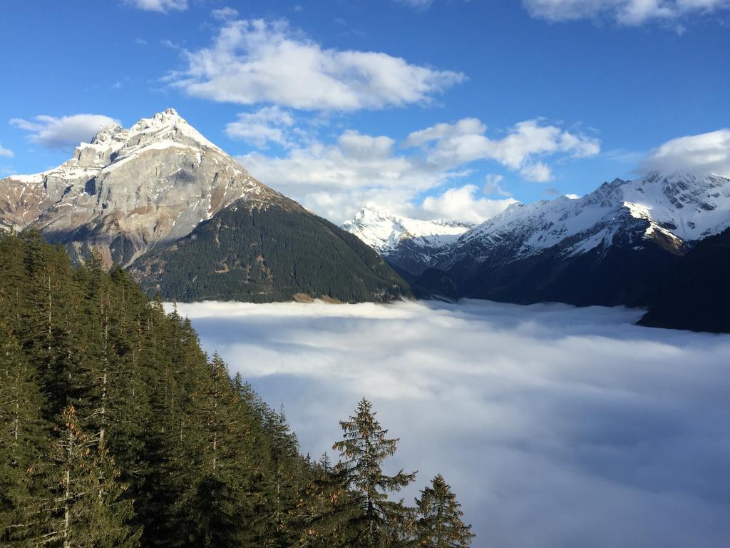 Gaestehaus Schaefli Intschi Bagian luar foto