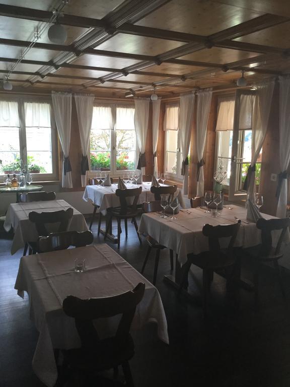 Gaestehaus Schaefli Intschi Bagian luar foto