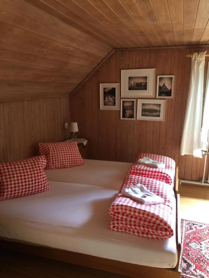 Gaestehaus Schaefli Intschi Bagian luar foto